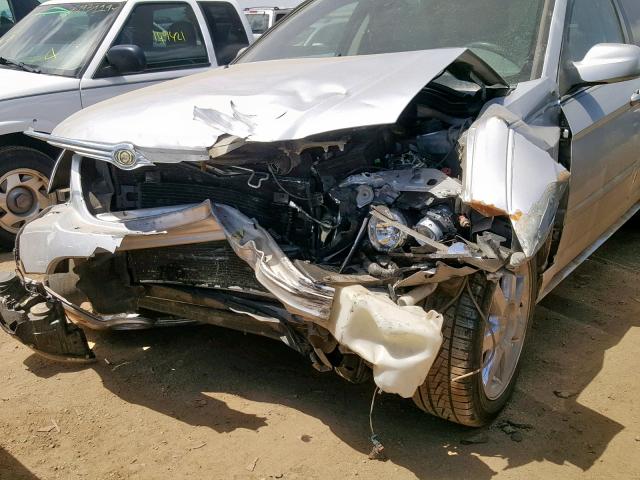 2C8GF78495R422745 - 2005 CHRYSLER PACIFICA L GRAY photo 9