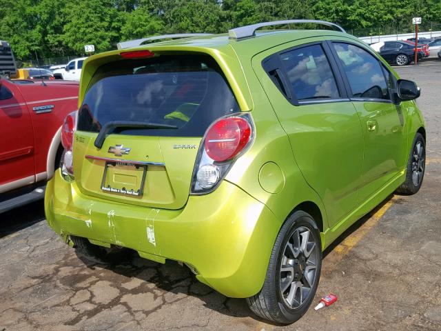 KL8CF6S92EC412221 - 2014 CHEVROLET SPARK 2LT GREEN photo 4