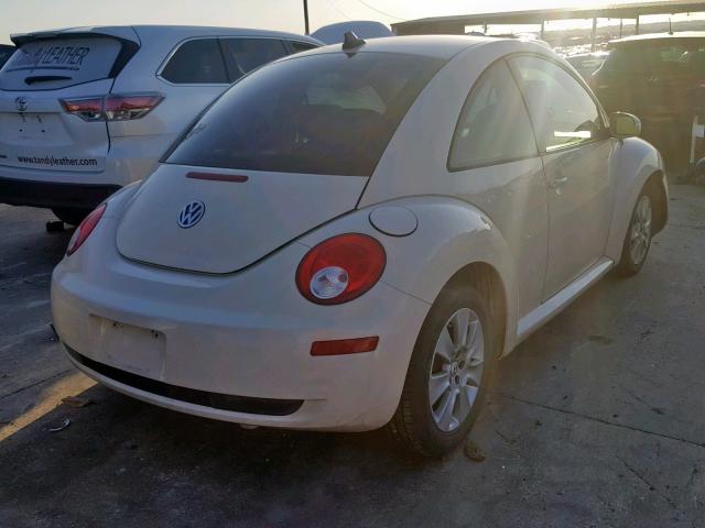 3VWRW31C79M514600 - 2009 VOLKSWAGEN NEW BEETLE WHITE photo 4