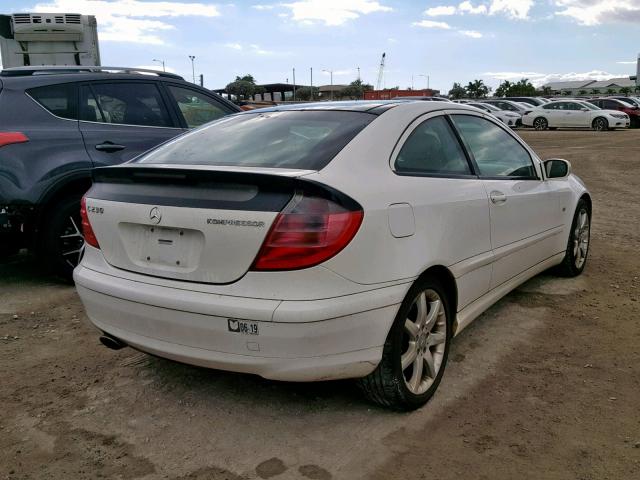 WDBRN40J53A463158 - 2003 MERCEDES-BENZ C 230K SPO WHITE photo 4