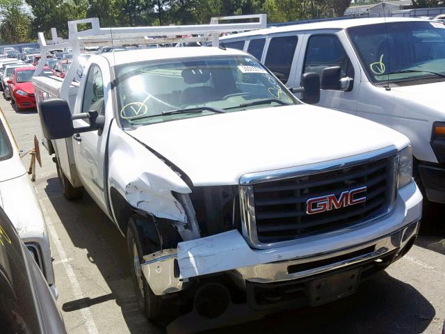 1GDHC24K38E119818 - 2008 GMC SIERRA C25 WHITE photo 1