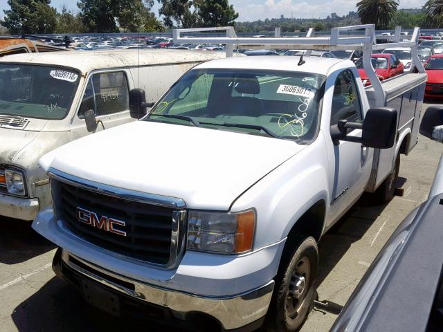 1GDHC24K38E119818 - 2008 GMC SIERRA C25 WHITE photo 2