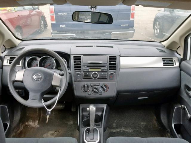 3N1BC1CP6AL457515 - 2010 NISSAN VERSA S WHITE photo 9