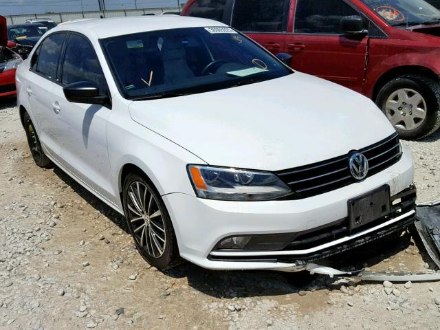 3VWD17AJXGM346320 - 2016 VOLKSWAGEN JETTA SPOR WHITE photo 1