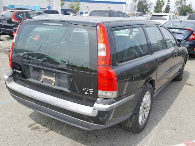 YV1SW58D522240738 - 2002 VOLVO V70 2.4T BLACK photo 4