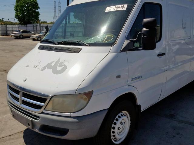 WD2PD744255767057 - 2005 DODGE SPRINTER WHITE photo 9