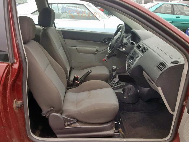 1FAFP31N96W257610 - 2006 FORD FOCUS ZX3 RED photo 5