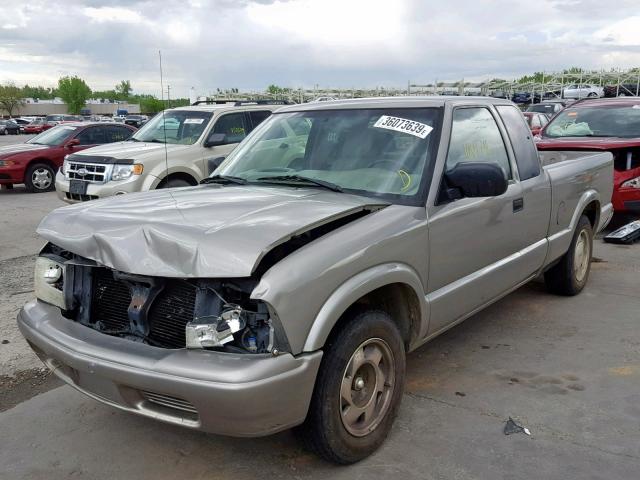 1GTCS19X738104620 - 2003 GMC SONOMA GRAY photo 2