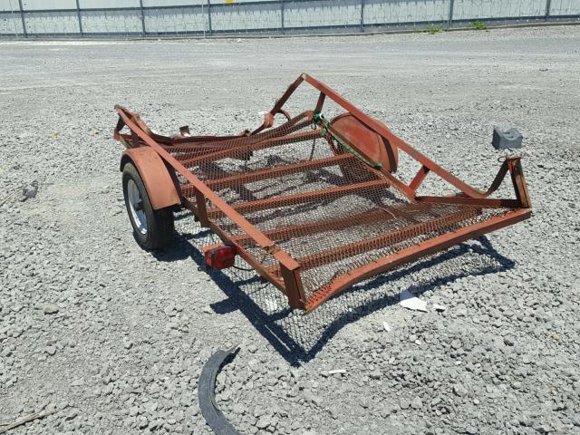 36073858 - 2013 UTILITY UTILITY RED photo 3