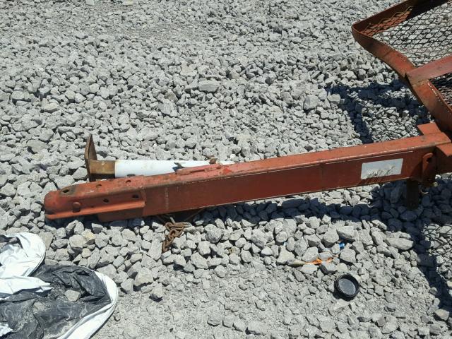 36073858 - 2013 UTILITY UTILITY RED photo 7