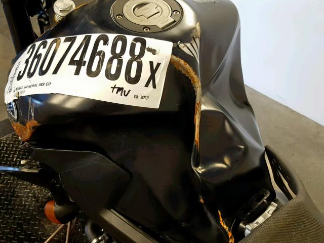 JYARN53E9JA002737 - 2018 YAMAHA FZ09 BLACK photo 16