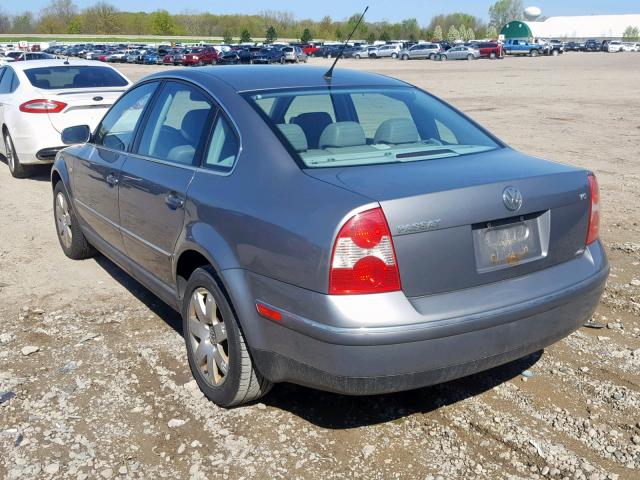 WVWRH63B52P286762 - 2002 VOLKSWAGEN PASSAT GLX GRAY photo 3