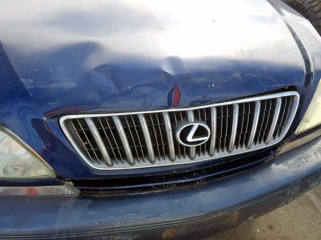 JTJHF10U620271882 - 2002 LEXUS RX 300 BLUE photo 9