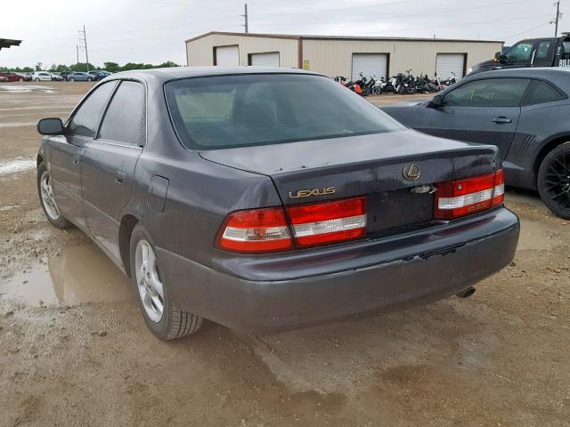 JT8BF28G4Y0257368 - 2000 LEXUS ES 300 GRAY photo 3