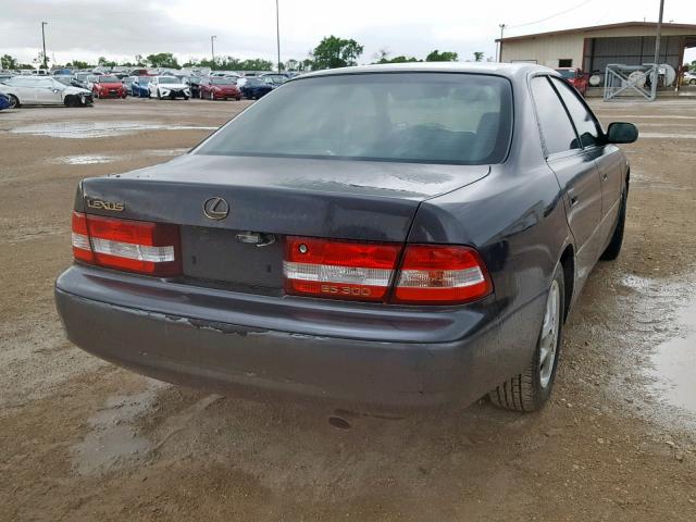 JT8BF28G4Y0257368 - 2000 LEXUS ES 300 GRAY photo 4