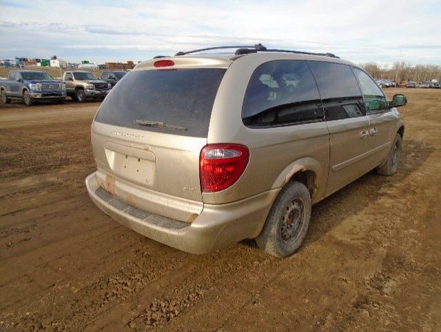 2D8GP44L75R400027 - 2005 DODGE GRAND CARAVAN SXT  photo 4