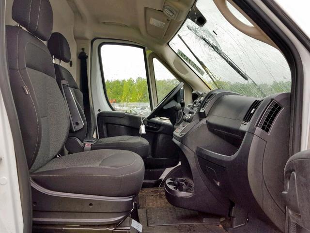 3C6TRVBG1JE139158 - 2018 RAM PROMASTER 白色 照片 5