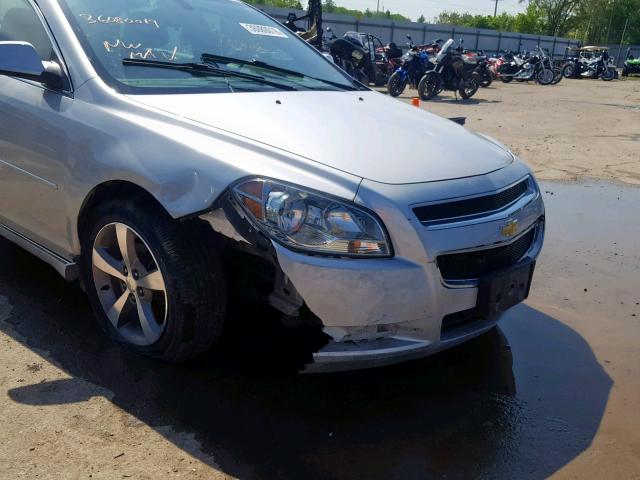 1G1ZC5E02CF159133 - 2012 CHEVROLET MALIBU 1LT Gümüş fotoğraf 9