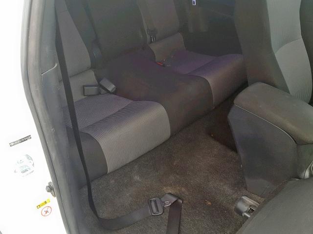 JTKJF5C73F3092388 - 2015 TOYOTA SCION TC 白色 照片 6