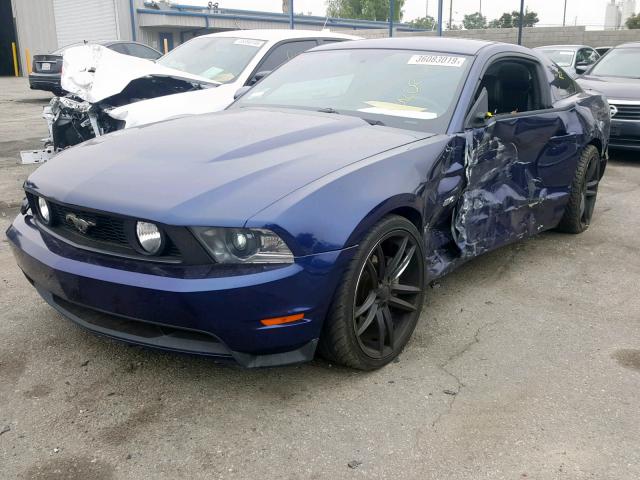 1ZVBP8CF6C5220282 - 2012 FORD MUSTANG GT BLUE photo 2