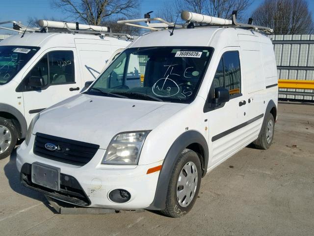 NM0LS7BN2DT135457 - 2013 FORD TRANSIT CO WHITE photo 2