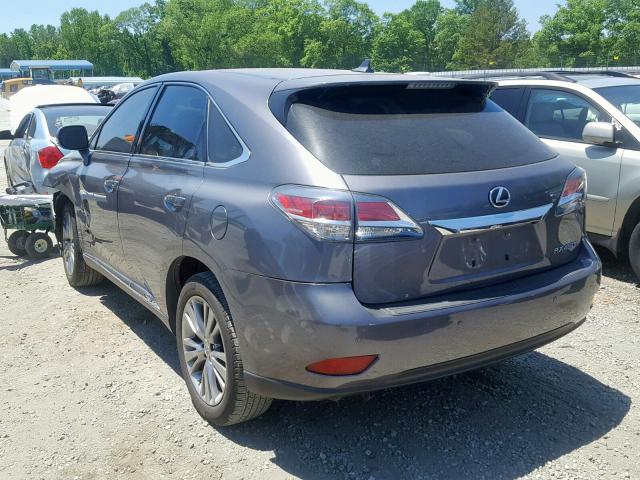 JTJZB1BA4D2411664 - 2013 LEXUS RX 450H SILVER photo 3