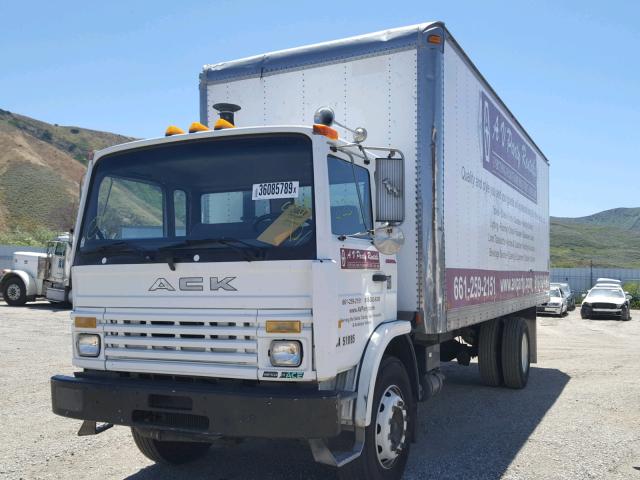 VG6M116A8WB104071 - 1998 MACK 200 MS200 WHITE photo 2