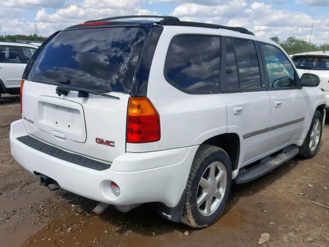 1GKDT13S882261165 - 2008 GMC ENVOY WHITE photo 4