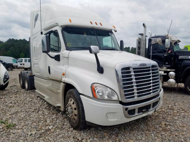 3AKJGLDVXDSFF7957 - 2013 FREIGHTLINER CASCADIA 125  photo 1