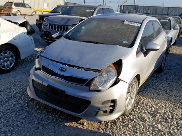 KNADN5A3XG6646756 - 2016 KIA RIO EX SILVER photo 2