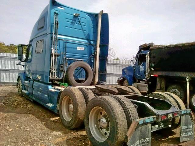 4V4NC9EH8CN560084 - 2012 VOLVO VN VNL BLUE photo 3