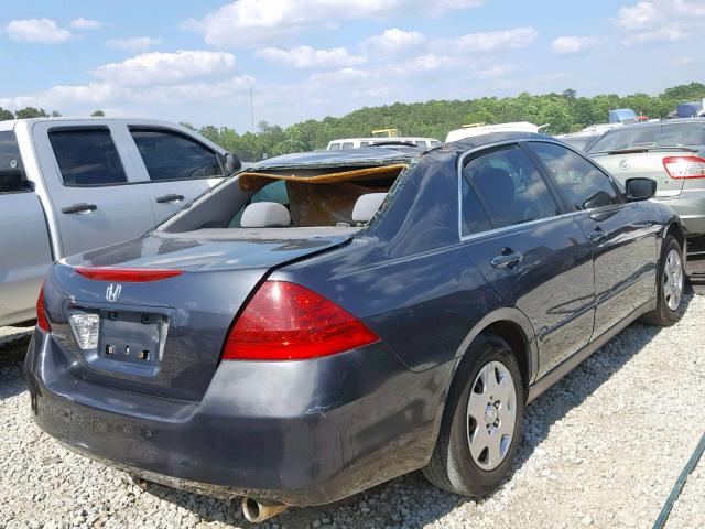 1HGCM56407A229390 - 2007 HONDA ACCORD LX GRAY photo 4