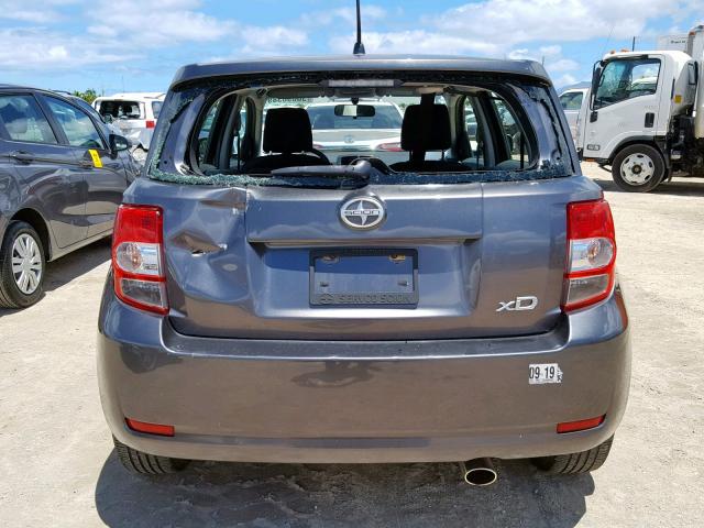 JTKKU4B46AJ052497 - 2010 TOYOTA SCION XD GRAY photo 9