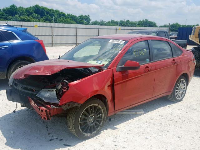 1FAHP3GNXAW272741 - 2010 FORD FOCUS SES RED photo 2