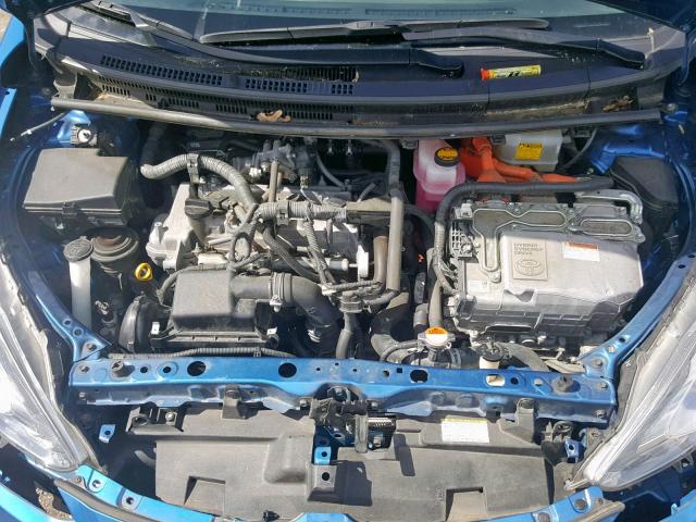 JTDKDTB38F1107130 - 2015 TOYOTA PRIUS C BLUE photo 7