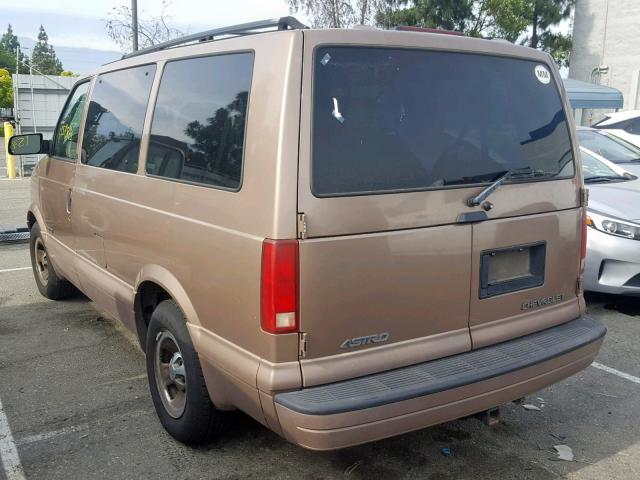 1GNDM19X52B155587 - 2002 CHEVROLET ASTRO BROWN photo 3