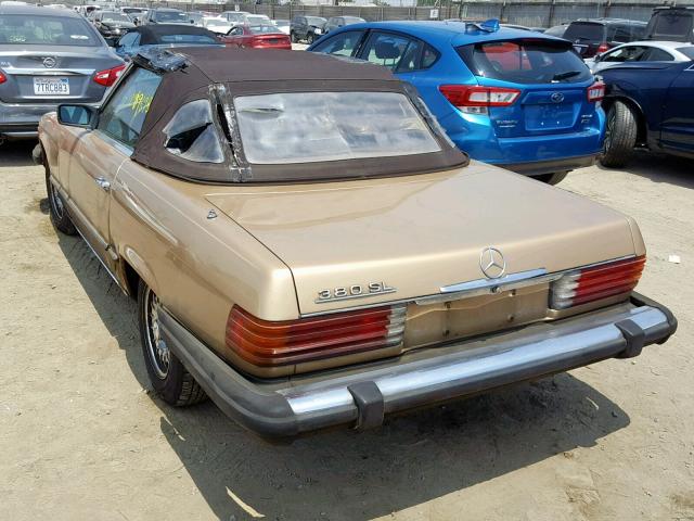 WDBBA45A1DB025660 - 1983 MERCEDES-BENZ 380 SL GOLD photo 3