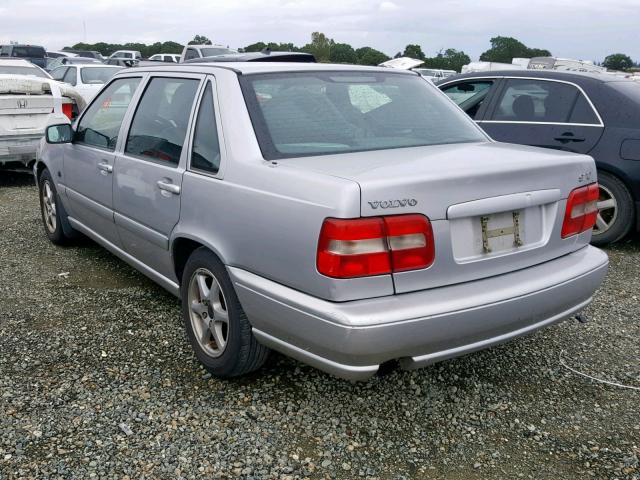 YV1LS55A5X1604017 - 1999 VOLVO S70 GRAY photo 3