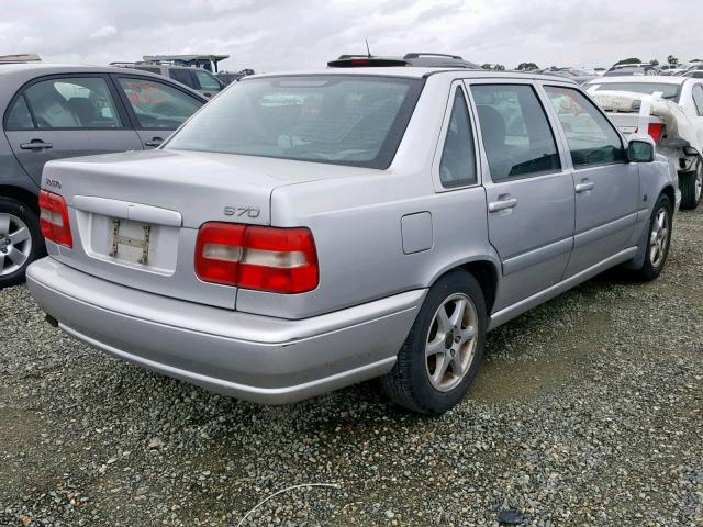 YV1LS55A5X1604017 - 1999 VOLVO S70 GRAY photo 4