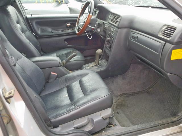 YV1LS55A5X1604017 - 1999 VOLVO S70 GRAY photo 5