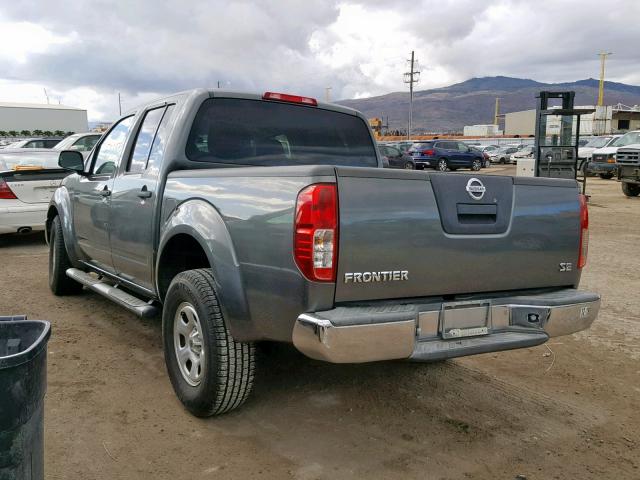 1N6AD07U77C403545 - 2007 NISSAN FRONTIER C GRAY photo 3