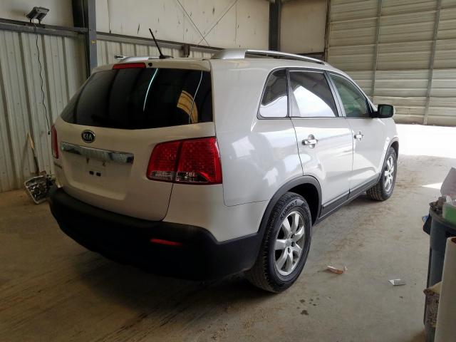 5XYKT4A21CG291677 - 2012 KIA SORENTO BASE  photo 4