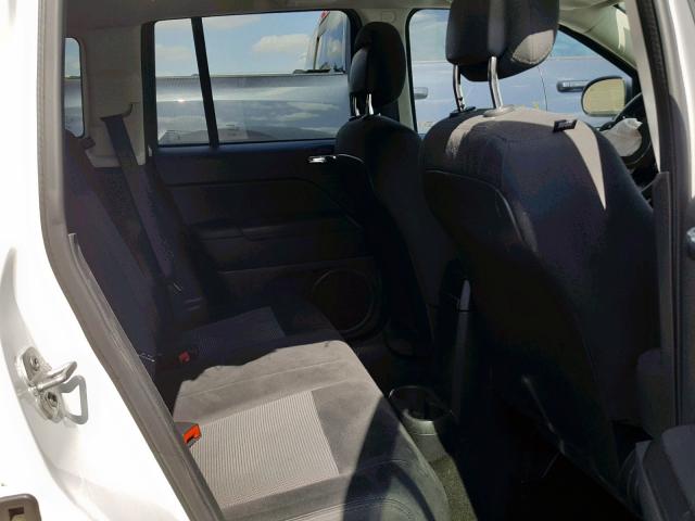 1C4NJCBAXGD553011 - 2016 JEEP COMPASS SP 白色 照片 6