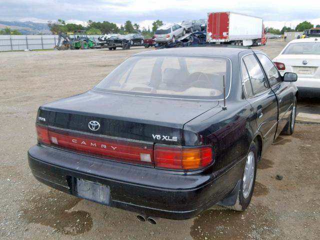 JT2GK13E4R0067308 - 1994 TOYOTA CAMRY XLE BLACK photo 4