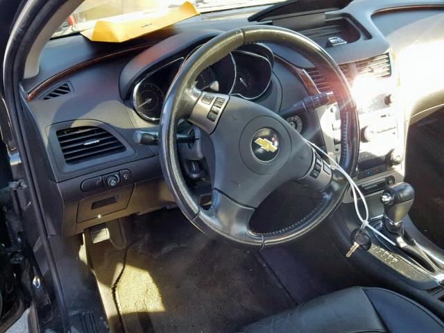1G1ZE5E04AF285842 - 2010 CHEVROLET MALIBU LTZ შავი ფოტო 9