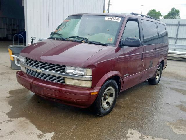 1GNDM19W21B104909 - 2001 CHEVROLET ASTRO MAROON photo 2