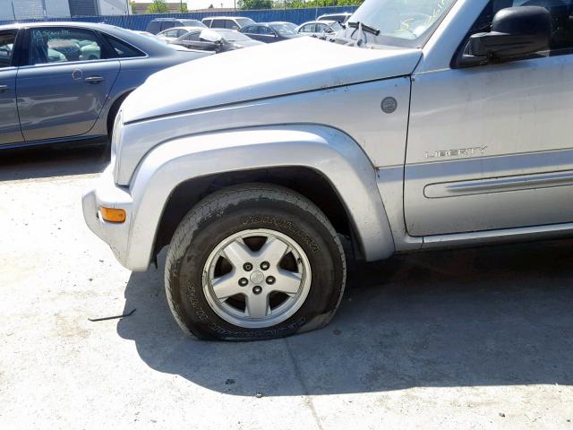 1J4GL58K14W231477 - 2004 JEEP LIBERTY LI SILVER photo 9