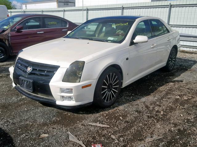 1G6DW677960218276 - 2006 CADILLAC STS WHITE photo 2