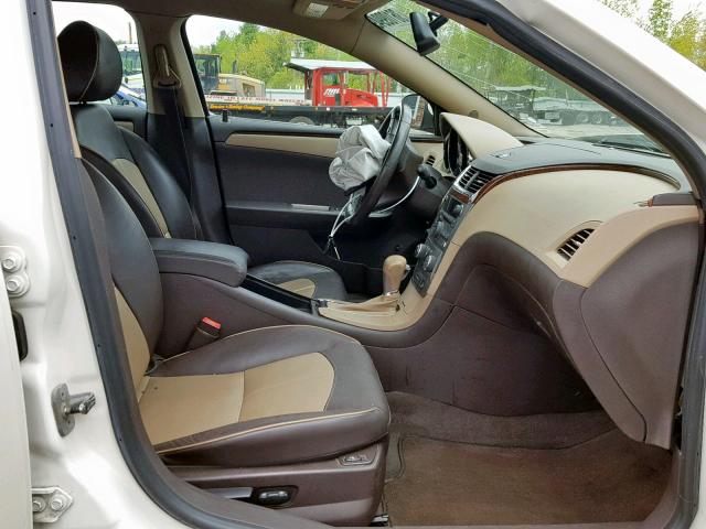 1G1ZE5E12BF330240 - 2011 CHEVROLET MALIBU LTZ თეთრი ფოტო 5