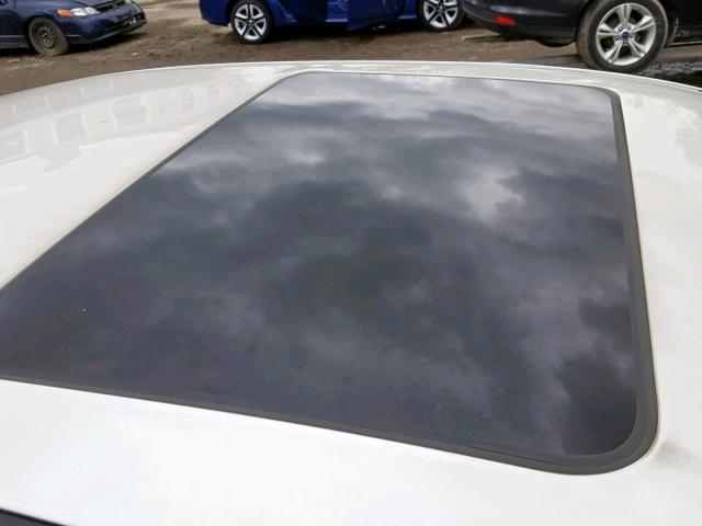 1G1ZE5E12BF330240 - 2011 CHEVROLET MALIBU LTZ თეთრი ფოტო 9